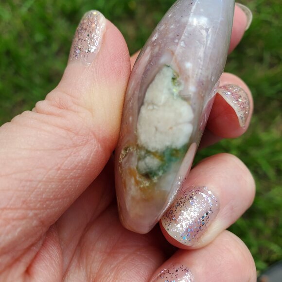 Flower Agate Palm Stone (FA605) - Picture 4 of 7